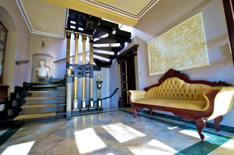 Palac W Malkowie Warta Ngoại thất bức ảnh
