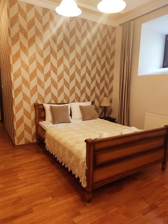 Palac W Malkowie Warta Ngoại thất bức ảnh